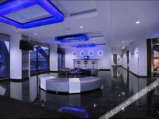 Hotel Neo+ Kebayoran Cakarta Dış mekan fotoğraf